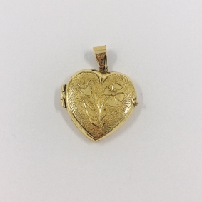 Colgante de oro 18kt en forma de corazón. | Comprar colgantes de segunda mano