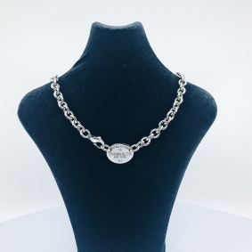 Colgante Tiffany en plata. | Comprar cadenas de oro de segunda mano